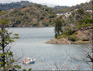 Villa Pehuenia, una perfecta postal de la Cordillera