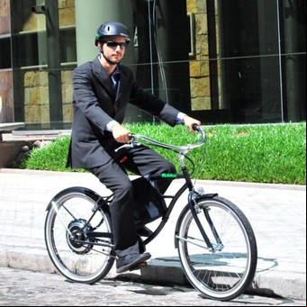 Regulan el uso de bicicletas eléctricas en las calles porteñas