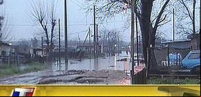 Ya hay mil evacuados por las lluvias en la Provincia