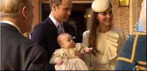 Con una ceremonia privada, comenzó el bautismo de George