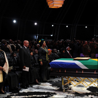 El recuerdo de Mandela en el 25 aniversario del fin del "apartheid"