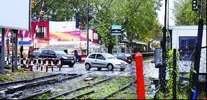 Otra marcha contra un túnel bajo las vías en Saavedra