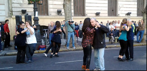 Semifinales y espectáculos gratis en el Mundial de Tango