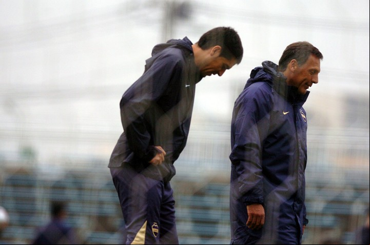 Román y Miguel, como jugador y entrenador de Boca.