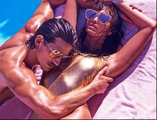 Irina Shayk, súper sexy y bien acompañada