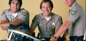 Chips, los inolvidables policías motorizados: historia de cómo Erik Estrada terminó como policía en la vida real