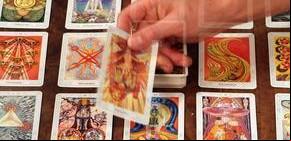 La primera carta del Tarot: El Mago