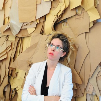 Luz Ballestero: "Nosotros nos miramos demasiado"