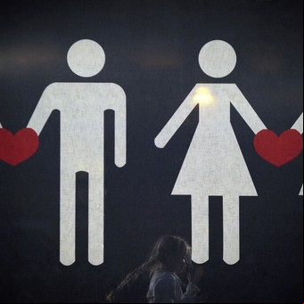¡A besar, mi amor!