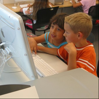 Los niños, ¿son más felices en su vida on line que en la real?