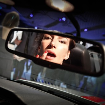 Make up express… ¡En el estacionamiento!