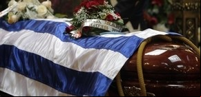 Galeano es despedido con honores equivalentes a un ministro