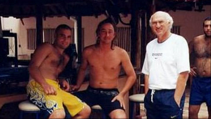 El Panadero junto a Carlos Bianchi, en un viaje por Copa Libertadores.