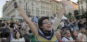 Primeros resultados del referéndum griego: la mayoría se opone al salvataje europeo