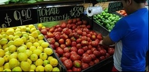 Los precios que paga el consumidor son 7,5 veces mayores a los que recibe el productor