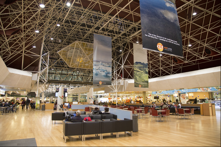 CLAIMA20151019_0183 Dormir en aeropuertos, Reikjavik