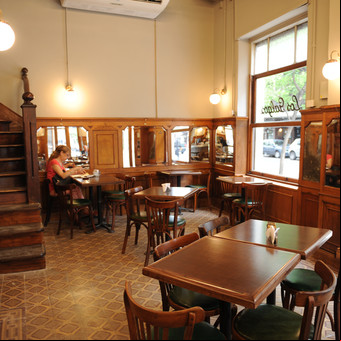 Cómo se hizo la restauración del bar notable Los Galgos
