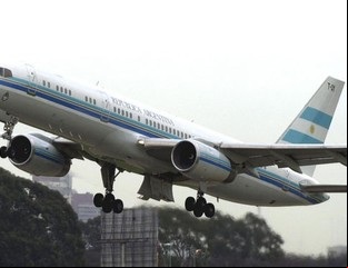 Por el ajuste, no comprarán un nuevo avión presidencial