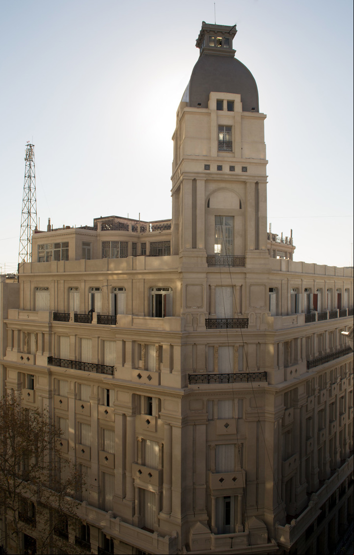 Hotel Majestic. Un clásico de Avenida de Mayo, construido entre 1905-9, con un mix de estilos. Está al 1301 de Avenida de Mayo. / Archivo