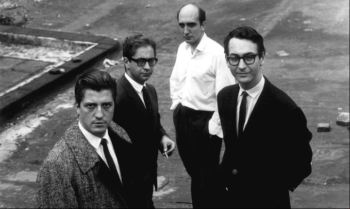 "Nueva figuración": los cuatro de la fama, al frente y a la izq. Rómulo Macció. A su lado, Deira y al fondo, Yuyo Noé. A la der. en primer plano, Jorge de la Vega. La histórica foto fue tomada por Sameer Makarius. CLAIMA20160311_0366 Sameer Makarius Los pibes de la renovación. EL grupo de la Nueva Figuración, en 1963. Macció, Deira, Noé, De la Vega. /Sameer Makarius