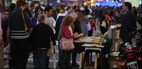 La noche de las librerías regresa a la avenida Corrientes