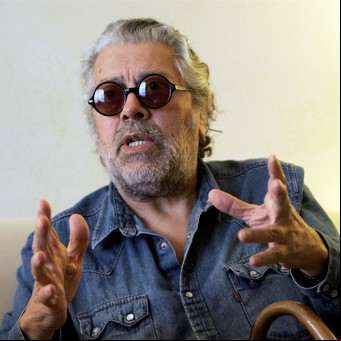 La historia de Facundo Cabral: su difícil infancia, sus encuentros con Perón y la Madre Teresa y una trágica muerte en Guatemala