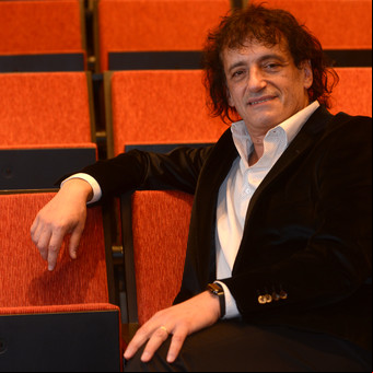Murió Ángel Mahler, un ícono de los musicales en la Argentina y compositor del emblemático "Drácula, el musical"