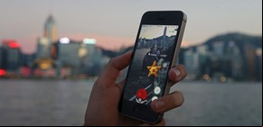 Coronavirus: un italiano de 31 años y un español de 77, multados por jugar en la calle a Pokémon Go