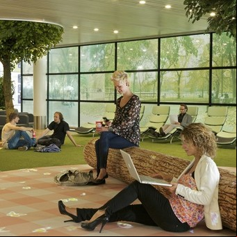 Los mejores aeropuertos de Europa para hacerse amigos