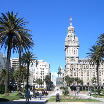 En Montevideo, seis circuitos que van de lo religioso a lo esotérico