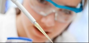 Avanzan las vacunas contra tres tipos de cáncer y hay optimismo de los investigadores