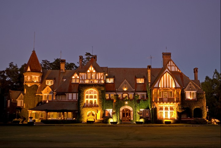 ALQUILERES EN COUNTRIES. Estancia Villa María, donde se desarrolla la novela "Los ricos no piden permiso".