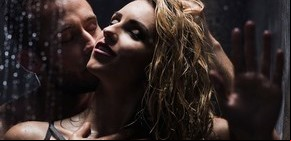 ¡Feliz ducha! Posturas para hacer el amor bajo la regadera