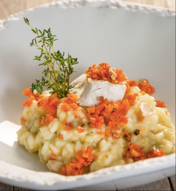 Risotto de calabaza, brie y almendras.