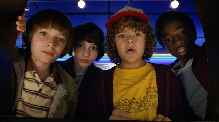 Noah Schnapp, Finn Wolfhard, Gaten Matarazzo y Caleb Mclaughlin no llegarían al salario de Millie Bobby Brown.