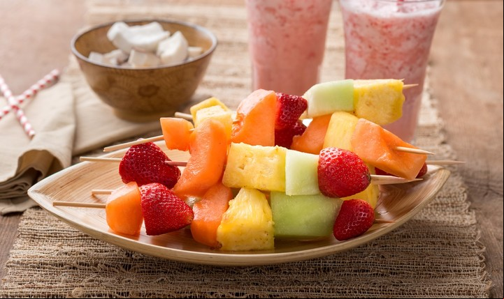 Frutas con mayor cantidad de antioxidantes. Más allá de los arándanos, infaltables en la dieta, se pueden incorporar otras frutas que aportan antioxidantes. /Foto: Archivo Clarín.