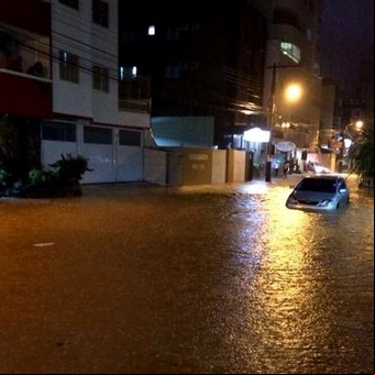 Brasil: las lluvias provocan inundaciones en Camboriú y problemas en la transitada ruta BR 101