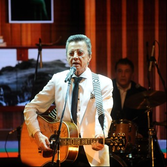 Palito Ortega se animó a uno de los clásicos del repertorio de Frank Sinatra