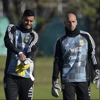 Sergio Romero, sin Mundial: de las broncas al mano a mano entre Franco Armani y Willy Caballero