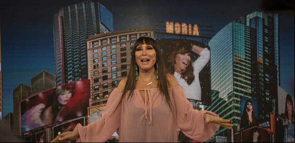 Cómo es la impactante casa de Moria Casán en Buenos Aires