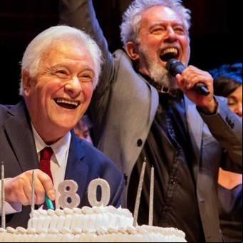 Héctor Larrea: cómo fue la gran fiesta de su cumpleaños número 80