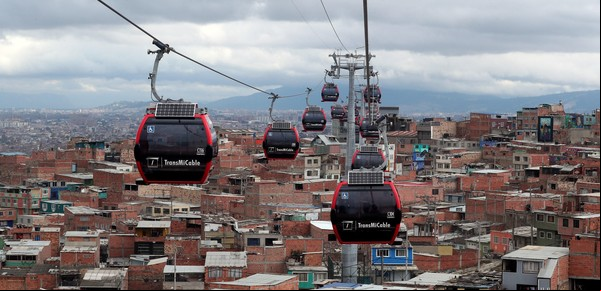 Tranvías, transbordadores y teleféricos: cómo imaginan las ciudades el futuro del transporte