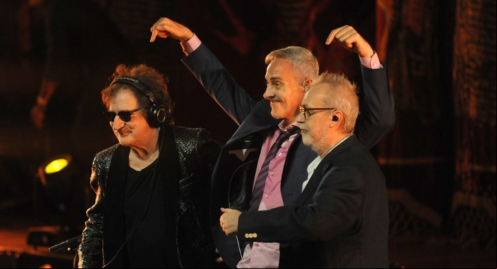 Pedro Aznar, Charly García y David Lebón en el Teatro Colón, el 13 de febrero de 2019. Foto: Martín Bonetto.