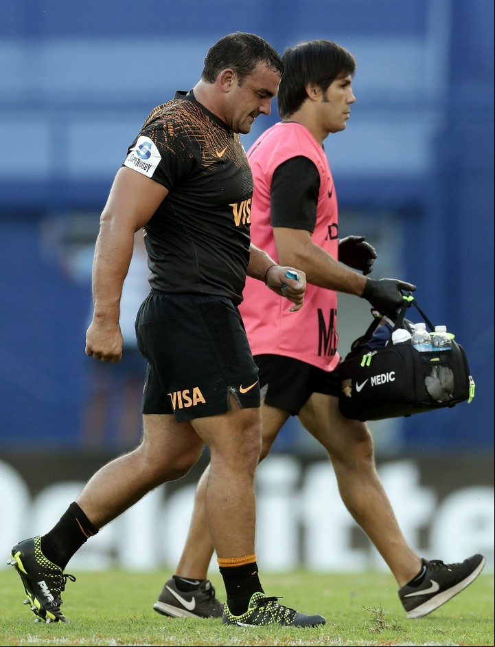 Agustin Creevy se va lesionado en el partido ante Blues.
Foto: AFP
