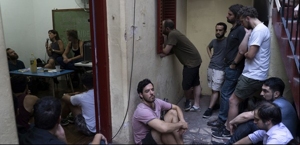 Los hombres no lloran
