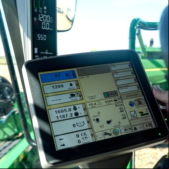 Monitoreo de cosechadoras y tractores: un puente a la agricultura digital y colaborativa