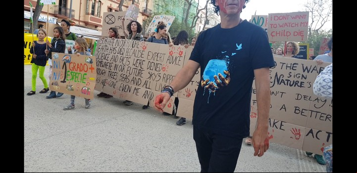 El movimiento social Extinction Rebellion (en español, rebelión contra la extinción) en Ibiza. Foto: Patricia Lasca.