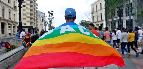 Día Internacional contra la Homofobia, la Transfobia y la Bifobia : por qué se conmemora el 17 de mayo