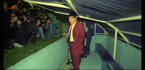 Diego Maradona y un regreso al banco con récord incluido
