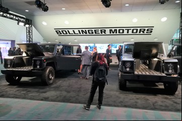 Salón de Los Ángeles: los dos "tanques" eléctricos que custodian la expo